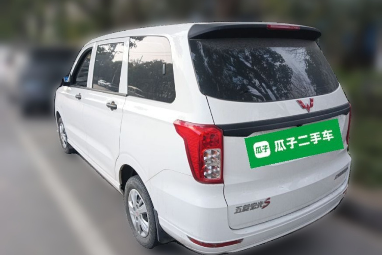 五菱汽车 五菱宏光 2019款 1.5L S基本型国VI LAR车身外观5