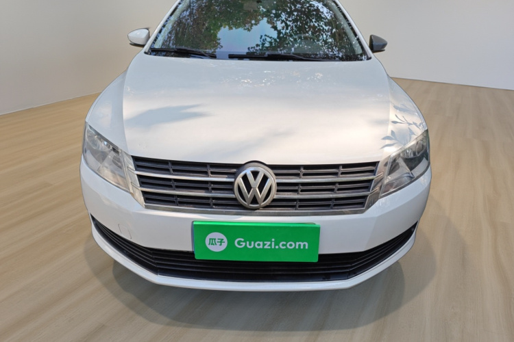 大众 朗逸 2017款 1.6L 自动风尚版车身外观2