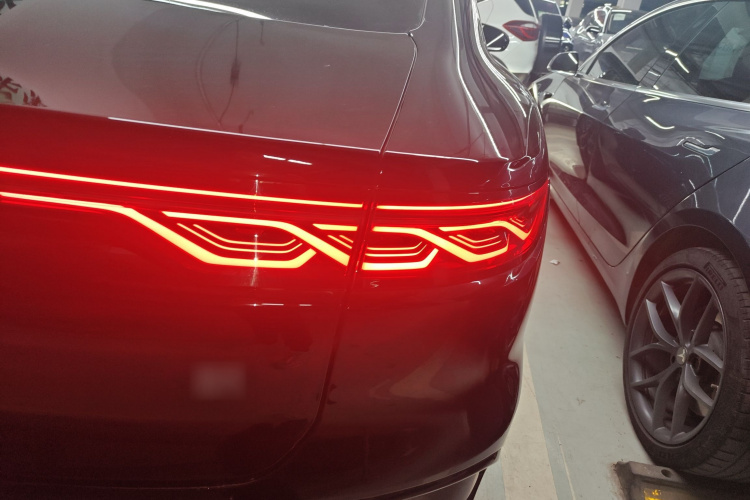 比亚迪 汉 2024款 EV 荣耀版 605KM前驱尊贵型车身外观9