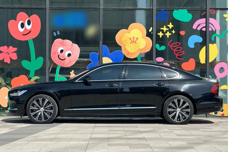 沃尔沃S90新能源 2022款 T8 E驱混动 智雅豪华版车身外观6006