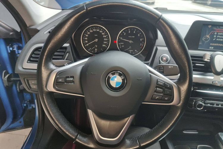 宝马1系 2017款 118i 时尚型局部细节13