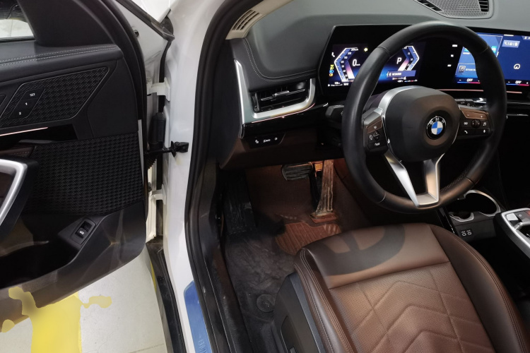 宝马X1 2023款 sDrive20Li X设计套装中控内饰20