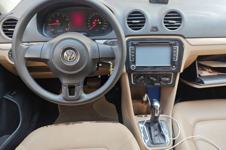 大众 捷达 2013款 1.6L 自动舒适型中控内饰7002