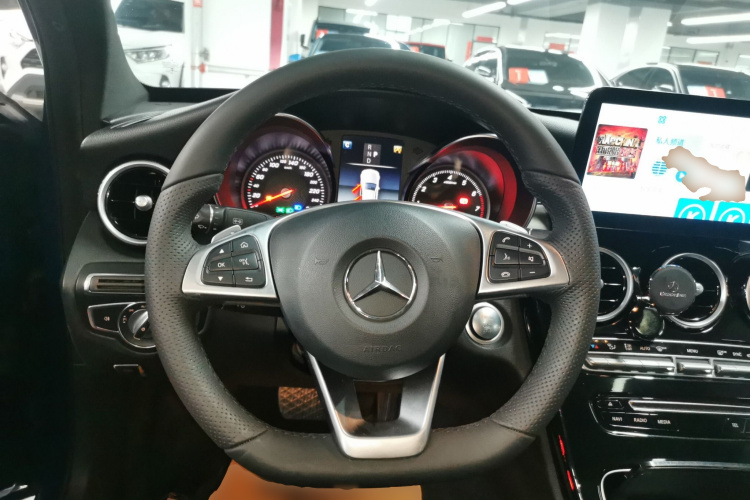 奔驰C级 2018款 C 200 运动版中控内饰13