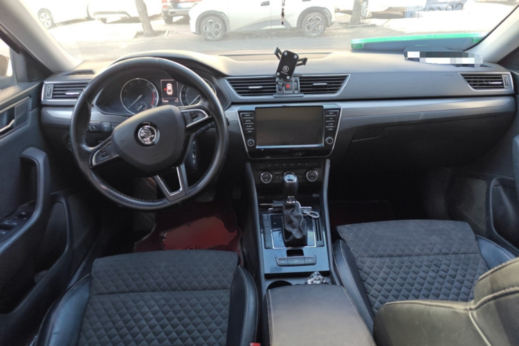 斯柯达 速派 2016款 TSI280 DSG创行版中控内饰12