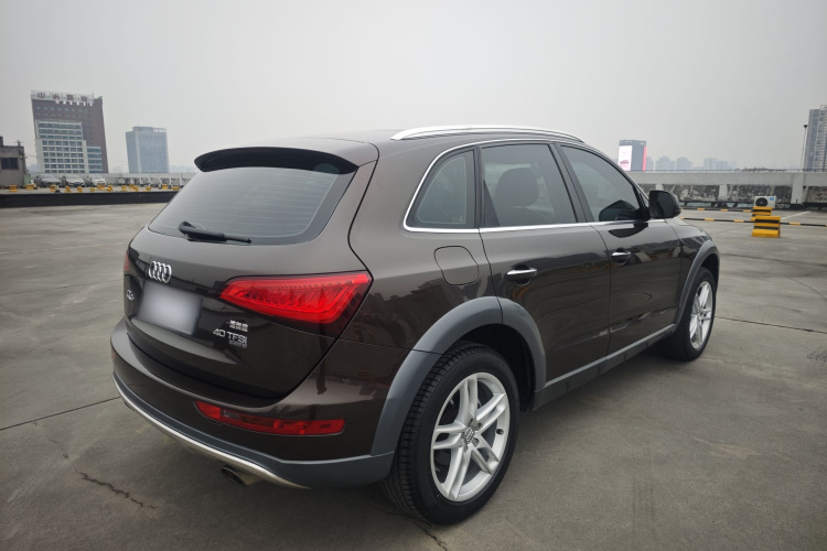 奥迪Q5 2017款 Plus 40 TFSI 技术型车身外观6006