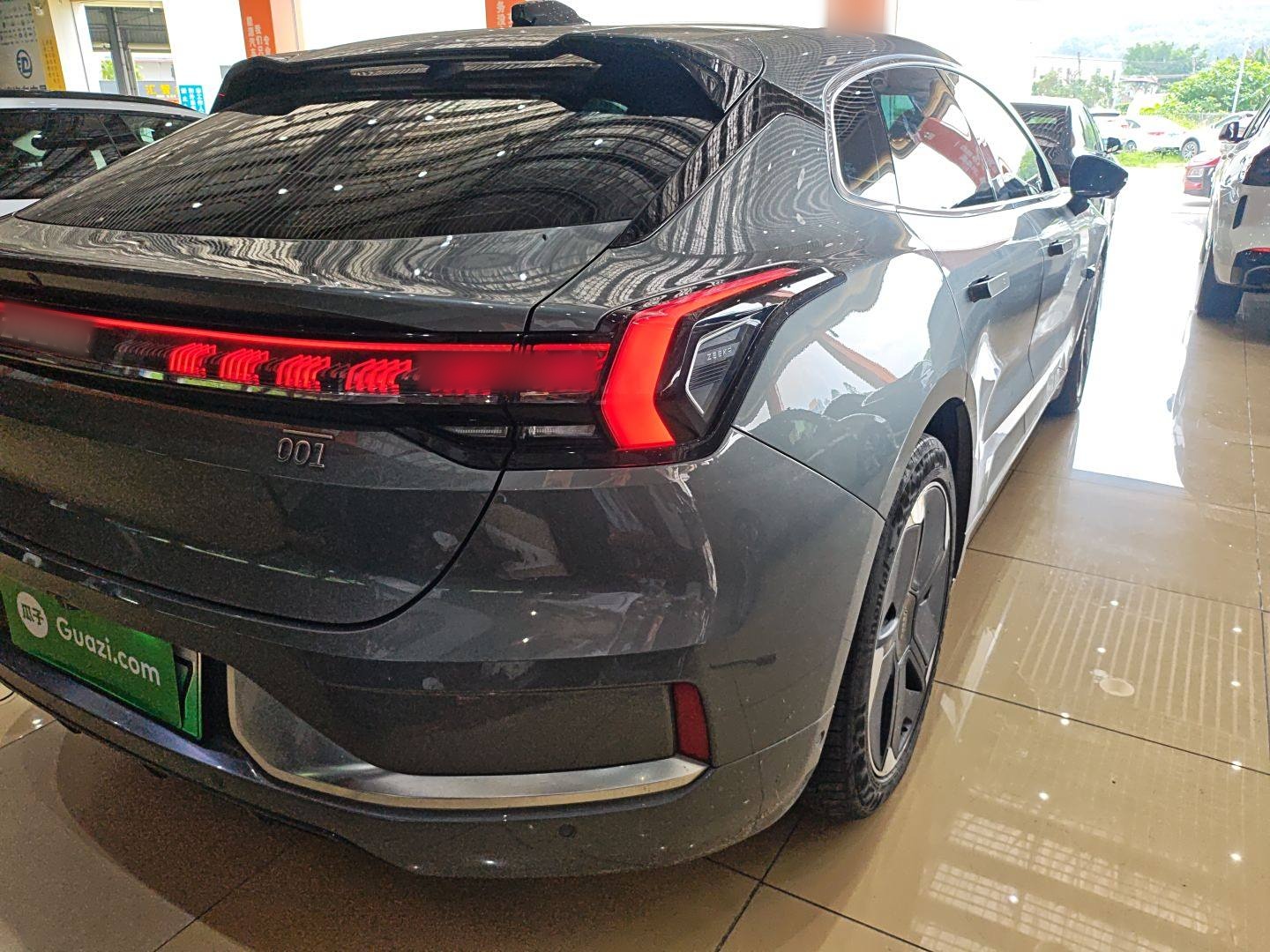 极氪001 2022款 长续航双电机 WE版