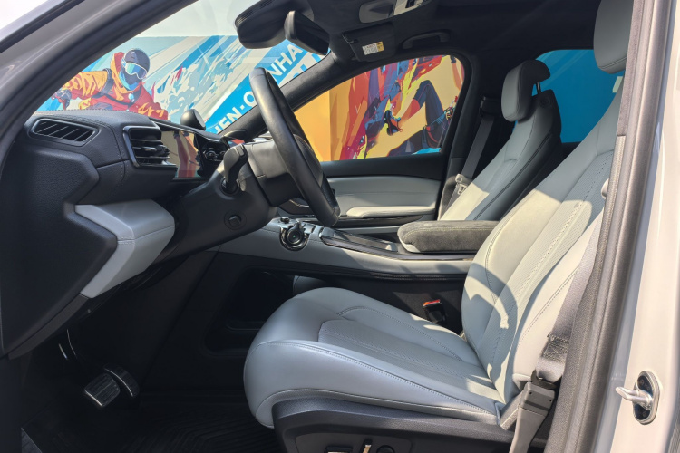 蔚来ES6 2022款 75kWh 运动版中控内饰7004