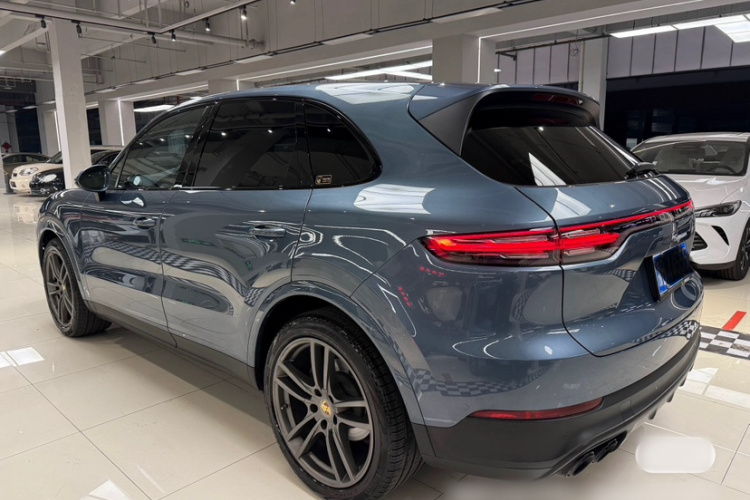 保时捷 2019款 Cayenne 3.0T车身外观6002