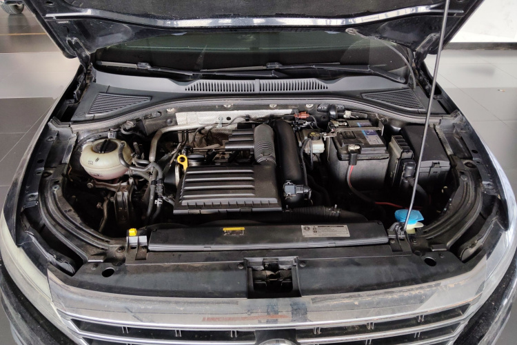 大众 朗逸 2018款 280TSI DSG舒适版 国V机舱底盘24