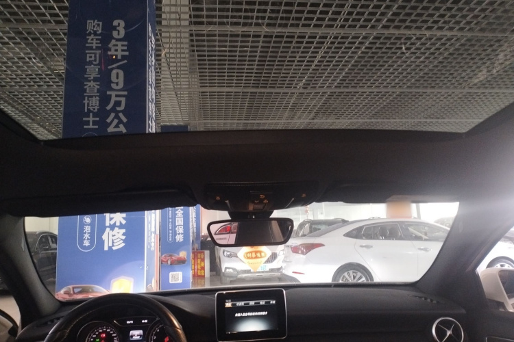 奔驰A级(进口) 2016款 A 200 时尚型中控内饰22