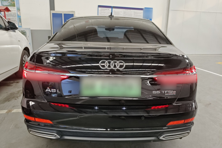 奥迪A6L新能源 2020款 55 TFSI e quattro车身外观6