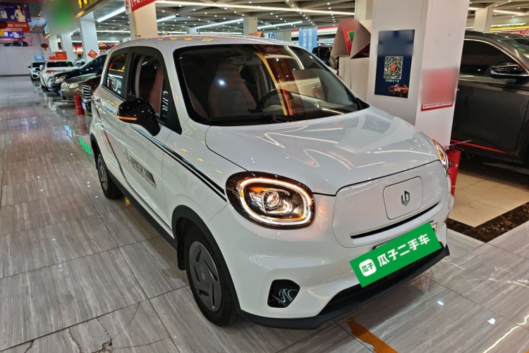 零跑汽车 零跑T03 2024款 200轻享版车身外观3