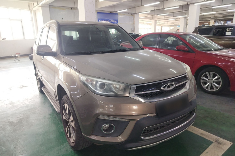 奇瑞 瑞虎3 2015款 1.6L CVT智尚纪念版车身外观3