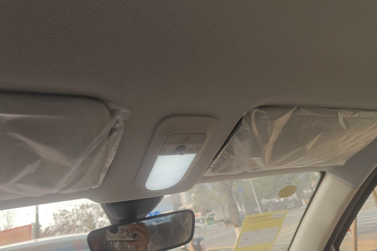 五菱汽车 宏光MINIEV 2025款 四门版 进阶款中控内饰22