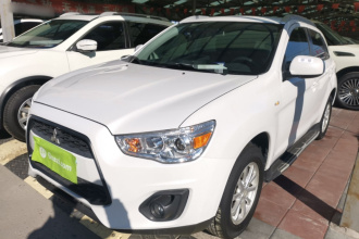 三菱 劲炫ASX 2013款 2.0L CVT两驱精英版