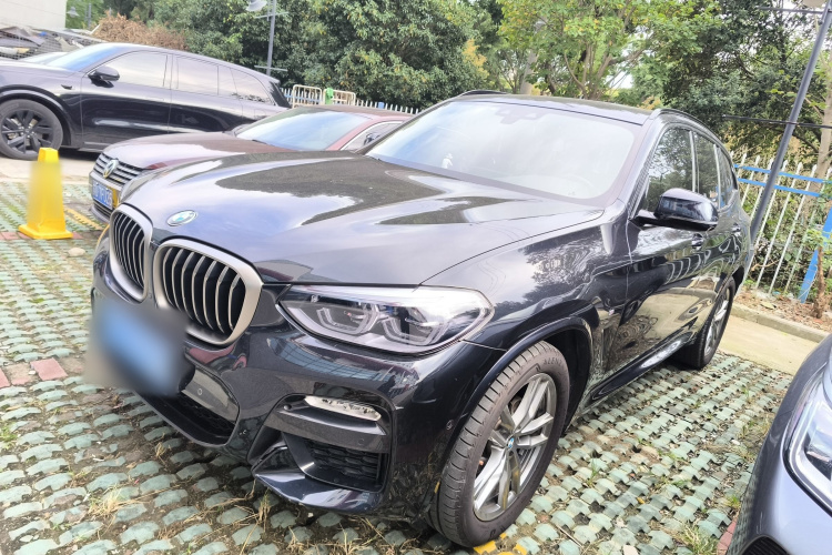 宝马X3 2018款 xDrive30i 领先型 M运动套装 国VI车身外观4