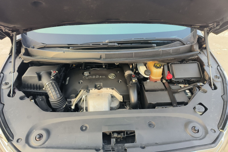 别克GL8 2018款 ES 28T 旗舰型 国VI机舱底盘24