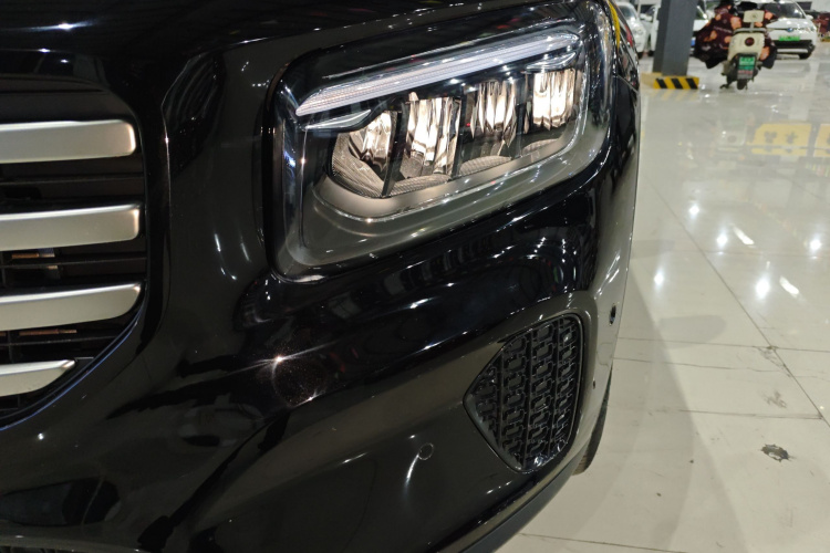 奔驰GLB 2024款 改款 GLB 220 动感型局部细节36