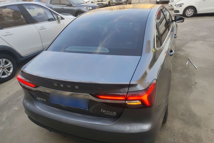 荣威i6 MAX 2020款 300TGI 自动爽酷天幕版车身外观6