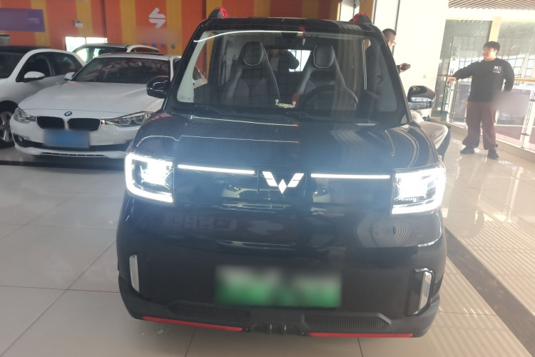 五菱汽车 宏光MINIEV 2022款 GAMEBOY 200km 玩咖款 磷酸铁锂车身外观2