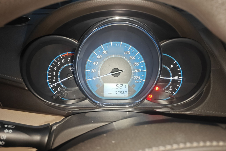 丰田 YARiS L 致炫 2014款 1.5G 手动炫动版局部细节14