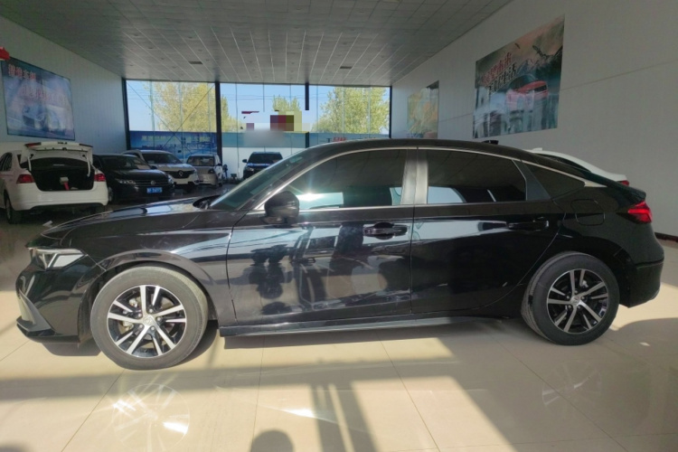 本田 思域 2023款 HATCHBACK 240TURBO CVT极跃版车身外观6005