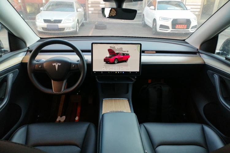 特斯拉 Model Y 2022款 后轮驱动版中控内饰12