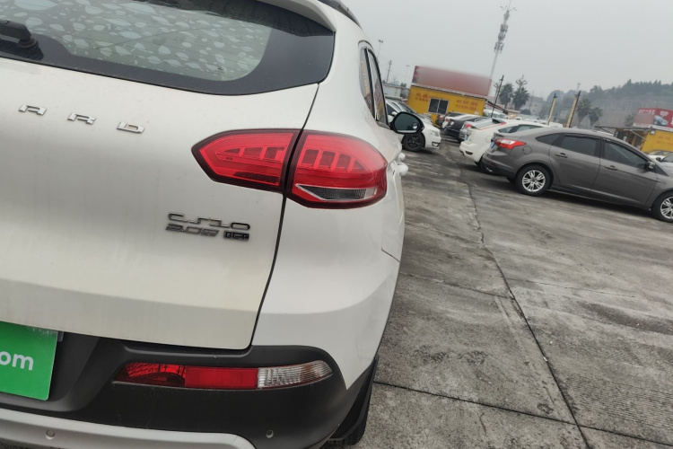 猎豹汽车 猎豹CS10 2017款 2.0T 自动都市型车身外观9