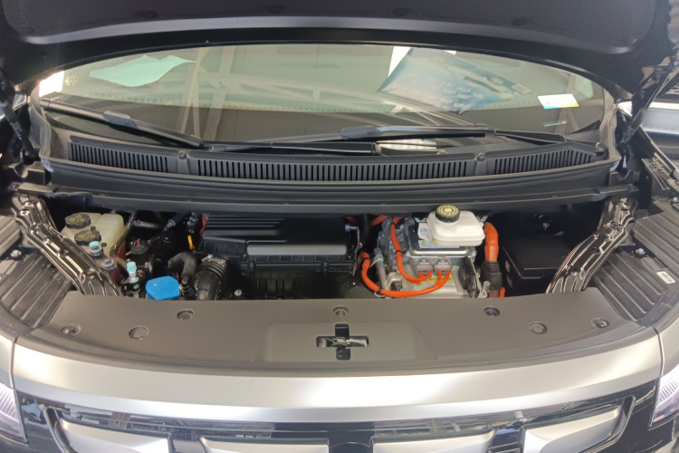 腾势D9 2022款 DM-i 970 四驱旗舰型机舱底盘24