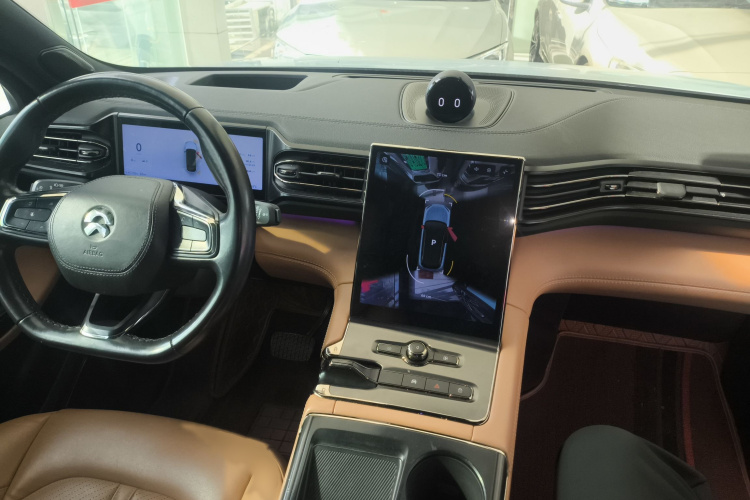 蔚来ES6 2022款 75kWh 运动版中控内饰7002