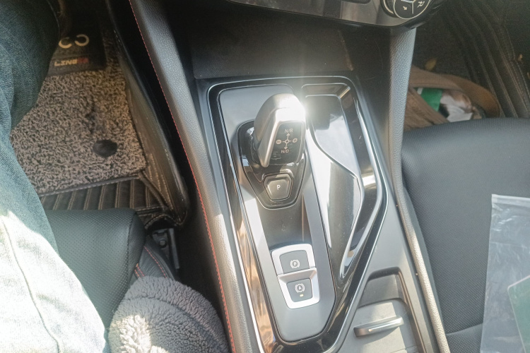 领克02 2018款 1.5T DCT两驱劲Pro版 国V局部细节18