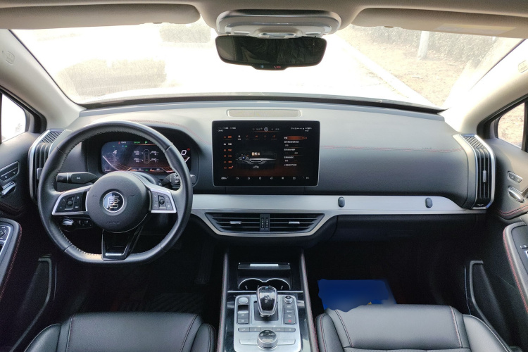 比亚迪 唐新能源 2018款 DM 2.0T 全时四驱智联创享型 7座 国V中控内饰7002