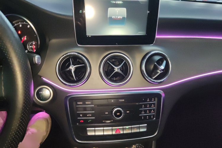 奔驰CLA 2016款 改款 CLA 200 时尚型局部细节16