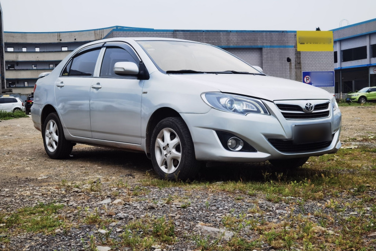 丰田 花冠 2013款 1.6L 手动豪华版车身外观6003