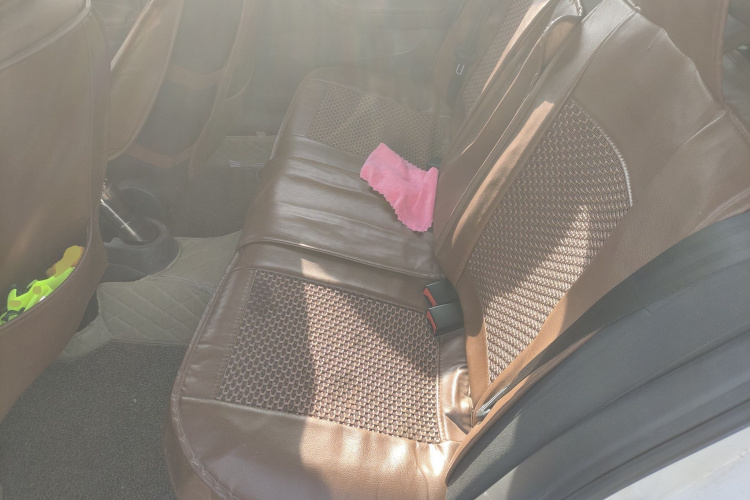 大众 捷达 2017款 1.4L 手动时尚型中控内饰21