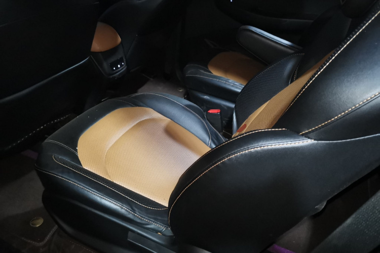 五菱汽车 五菱宏光S3 2018款 1.5L 手动舒适型 国V中控内饰21