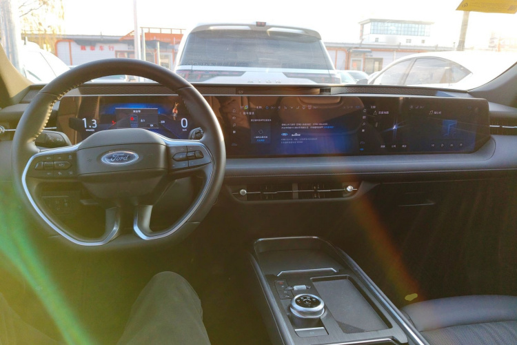 福特 蒙迪欧 2025款 2.0T EcoBoost 至尊型中控内饰12