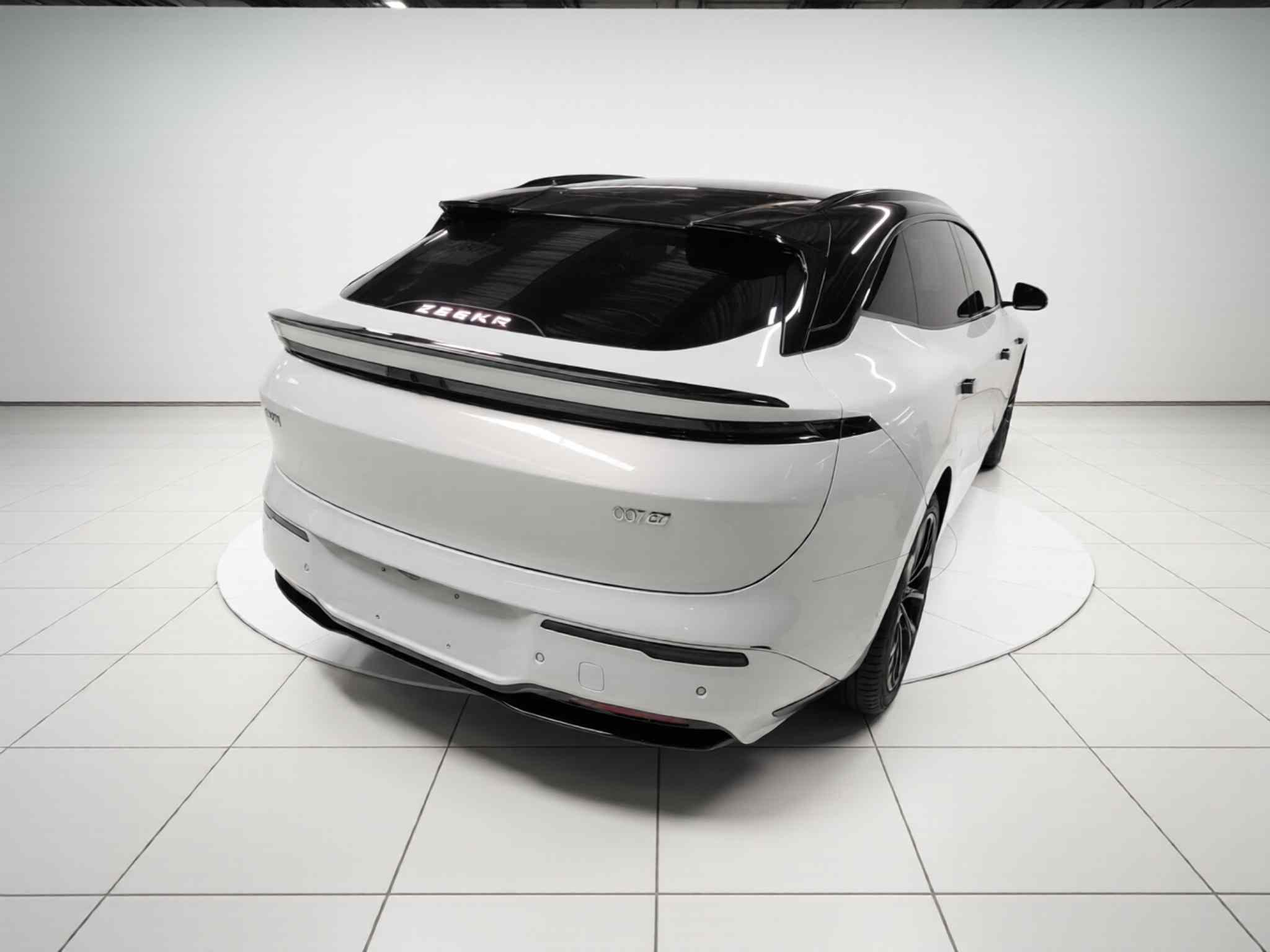 极氪007GT 2025款 后驱智驾版 75kWh(4)