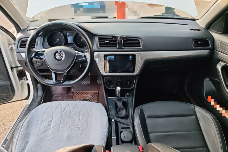 大众 朗逸 2015款 1.6L 自动舒适版中控内饰12