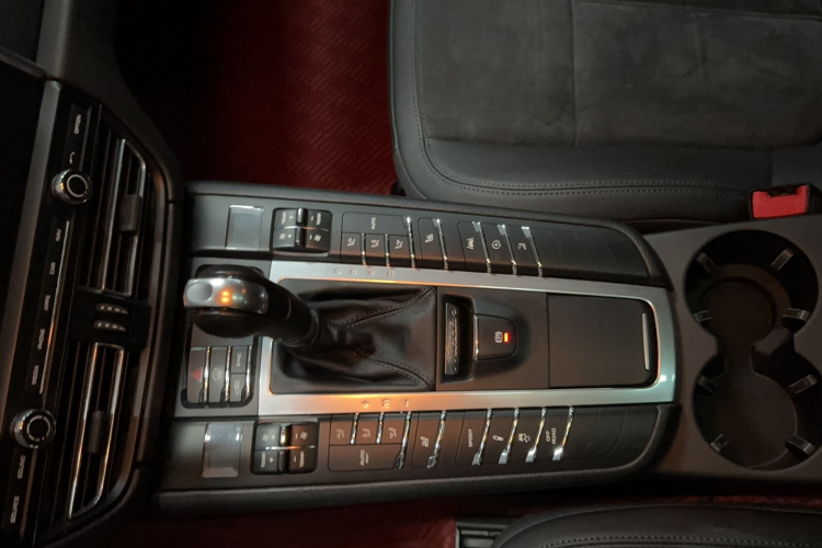 保时捷 2018款 Macan 2.0T局部细节18