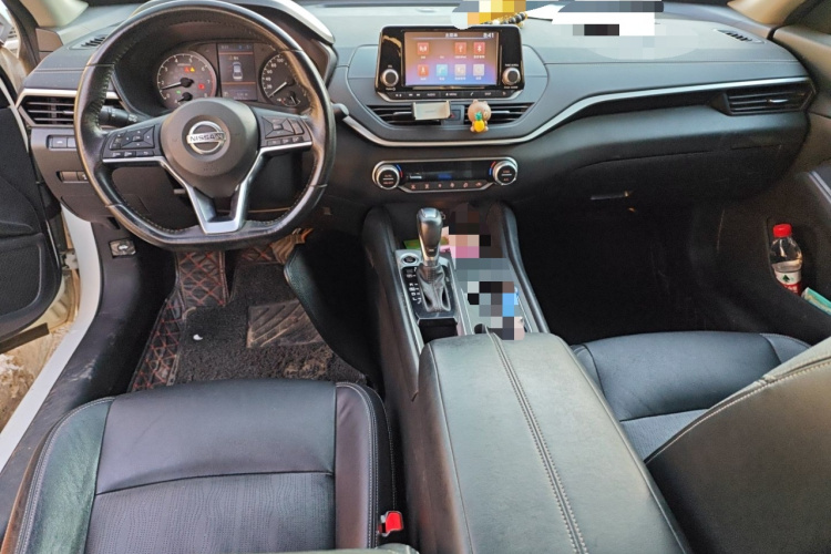 日产 天籁 2019款 2.0L XL 舒适版中控内饰12