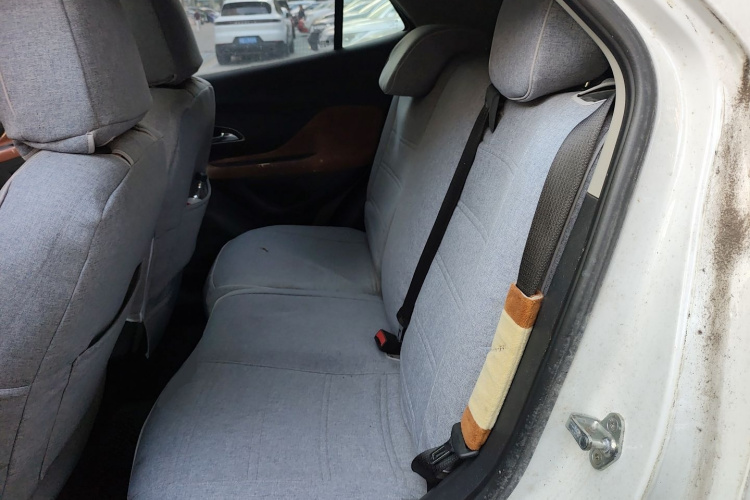 别克 昂科拉 2014款 1.4T 自动两驱都市精英型中控内饰7004