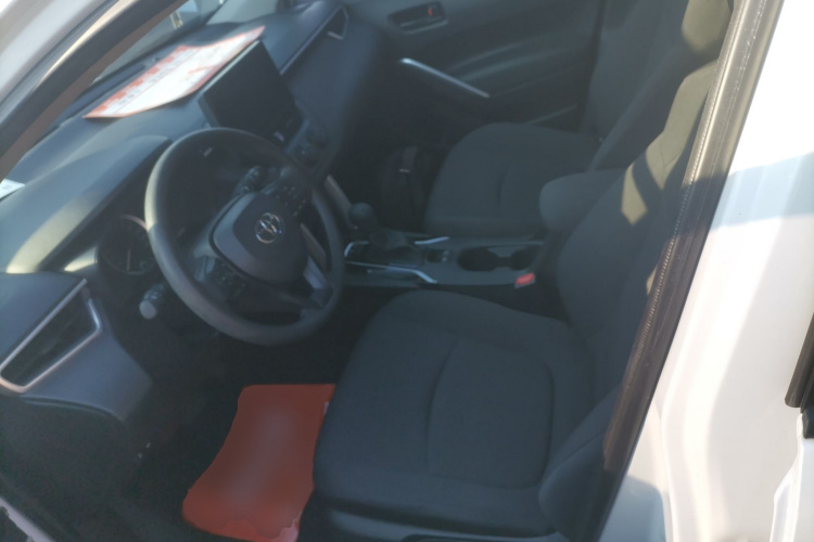 丰田 卡罗拉锐放 2022款 2.0L 先锋版局部细节19