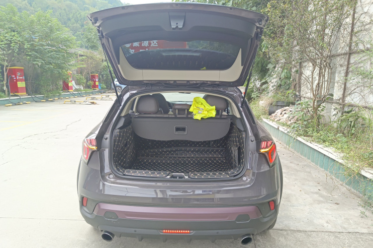 领克02 2019款 高能版 2.0T 自动两驱耀Pro版 国VI局部细节23