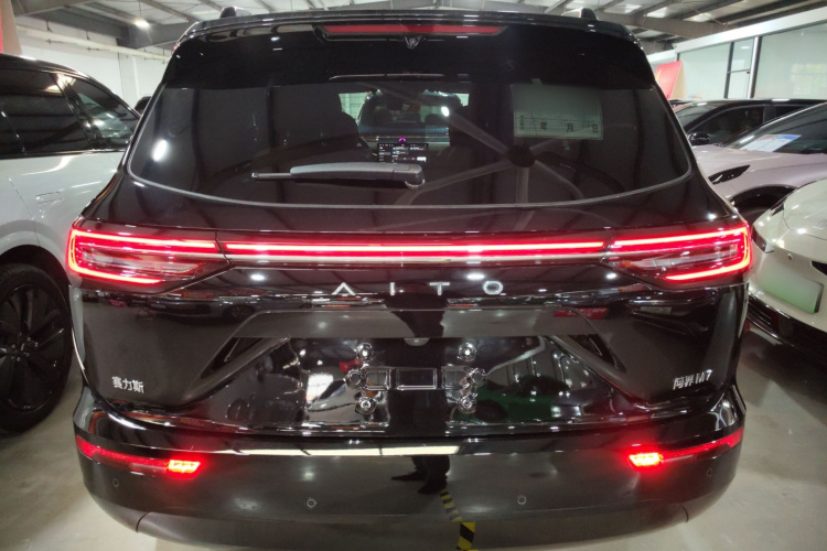 鸿蒙智行 问界M7 2024款 1.5T 智驾后驱Ultra版 6座车身外观6004