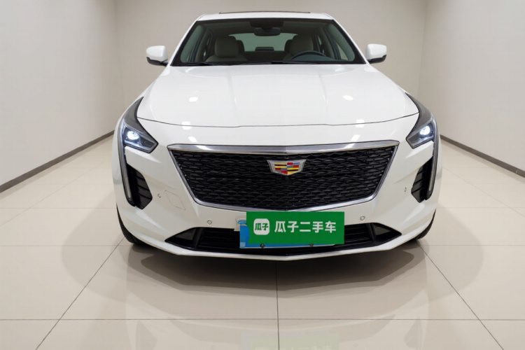 凯迪拉克CT6 2019款 28T 豪华型车身外观2