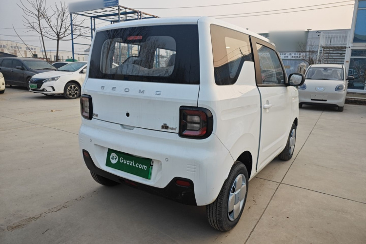 吉利银河 2024款 熊猫mini 200km 耐力熊车身外观7