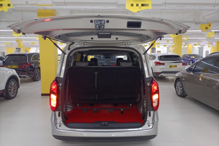 五菱汽车 五菱宏光新能源 2025款 增程式混动 50KM 舒适型机舱底盘23