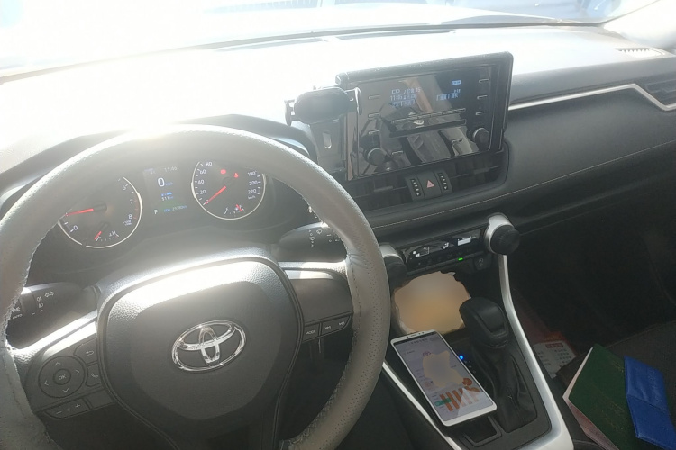 丰田 威兰达 2022款 2.0L CVT两驱领先版中控内饰12